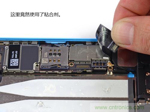 內部能否出“彩”？“五彩機身”iPhone 5C拆解揭秘