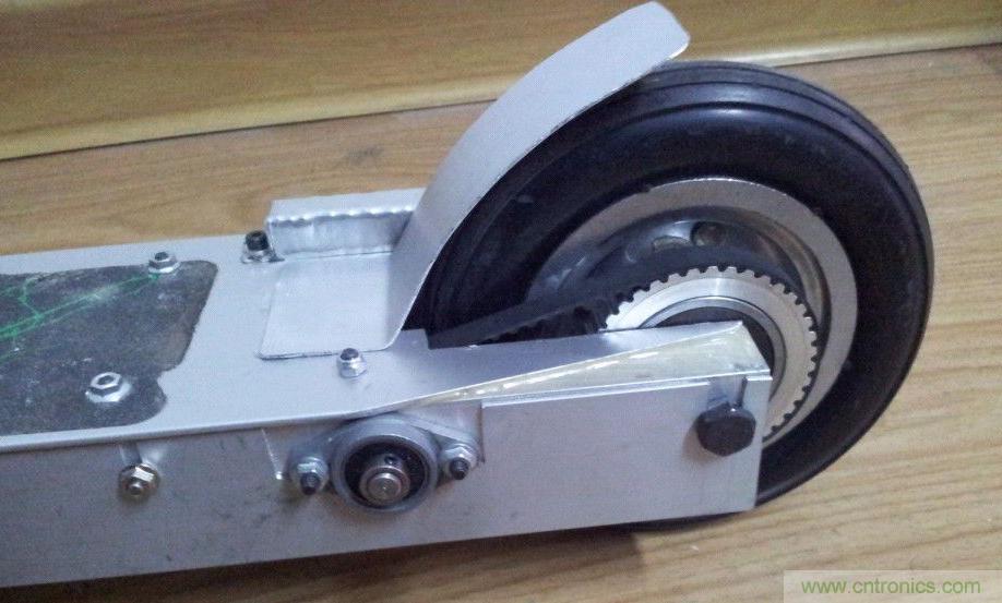 能工巧匠!DIY屬于你的電動(dòng)滑板車!