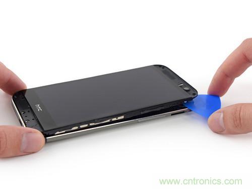 牛人強拆！新HTC One(M8)真機精密做工難修理