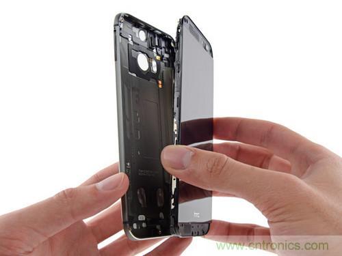 牛人強拆！新HTC One(M8)真機精密做工難修理
