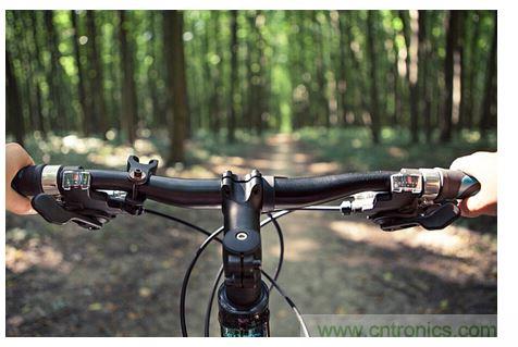 自行車(chē)車(chē)把中,觸覺(jué)反饋的使用示例