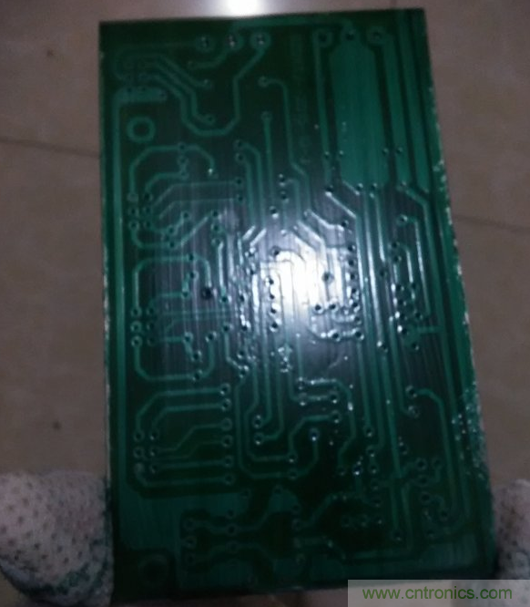 嘗試了四次PCB制作, 最后一發(fā)算是成功了